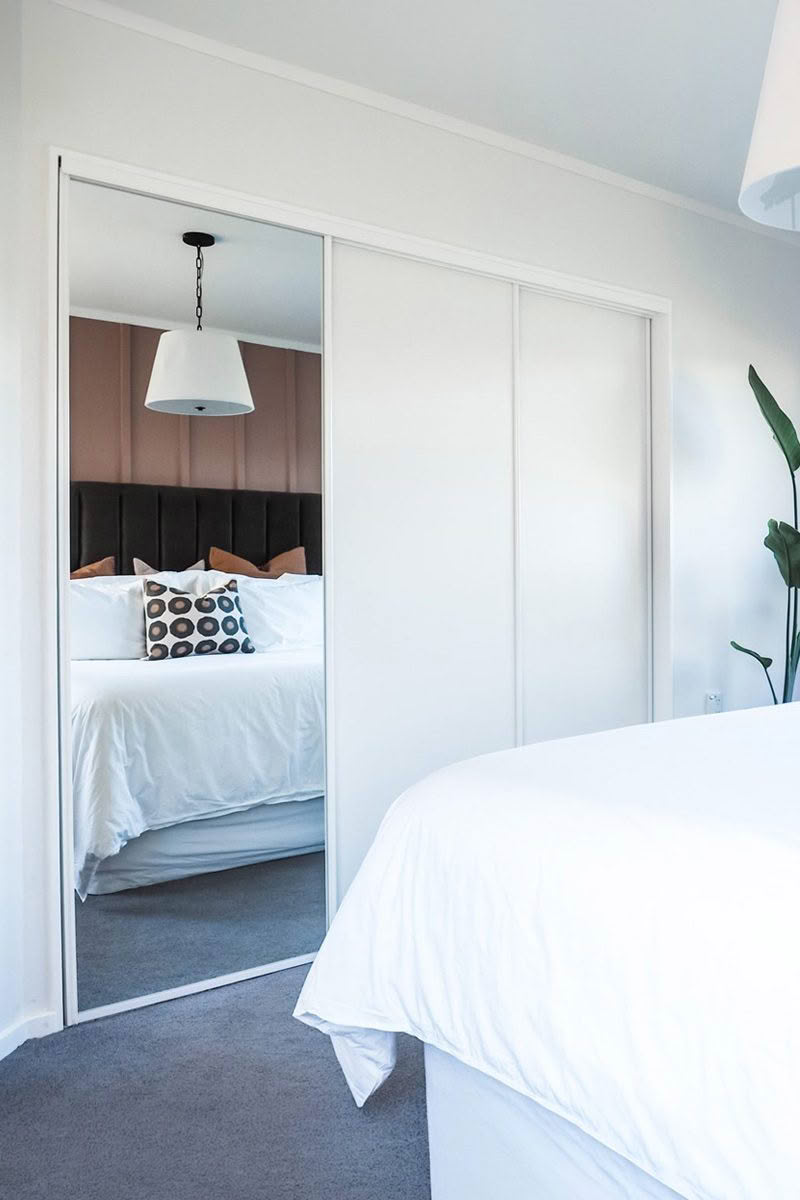 SOFT-GLIDE-DOORS_HERO-SHOT_Rz2