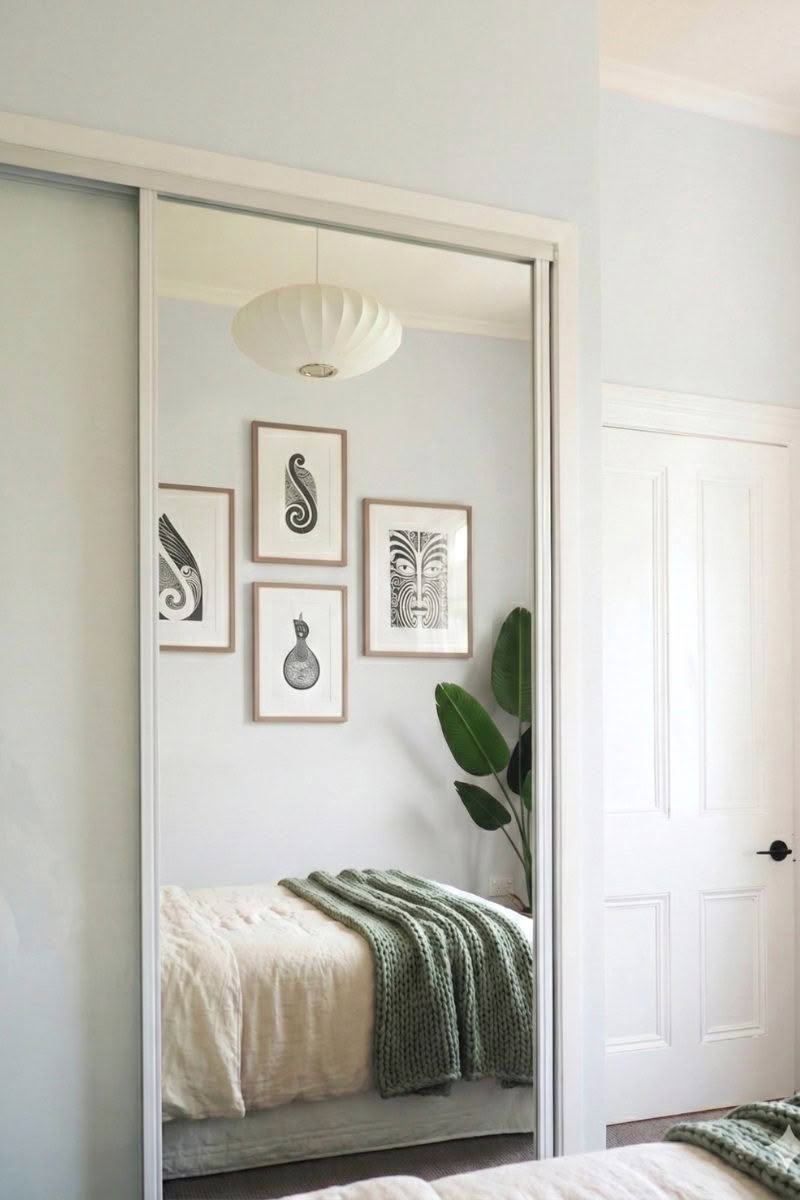 Silent sliding Doors white mirror gallery 7
