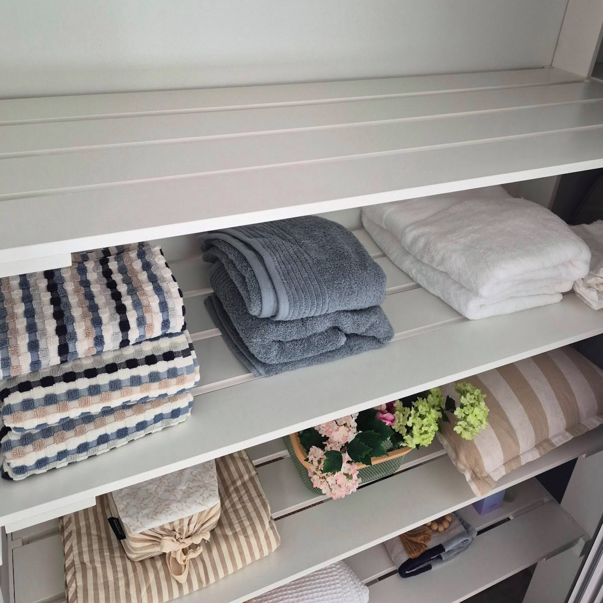 plycore-plywood-linen-shelving-main